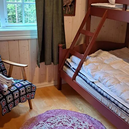 Holiday home Vesletun